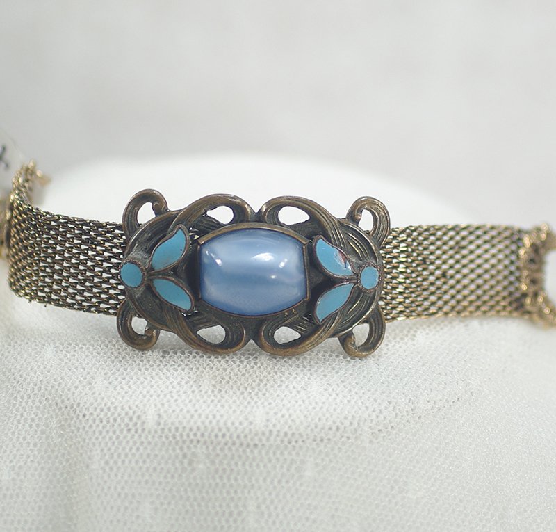 blueglassandenamelartdecobracelet.jpg